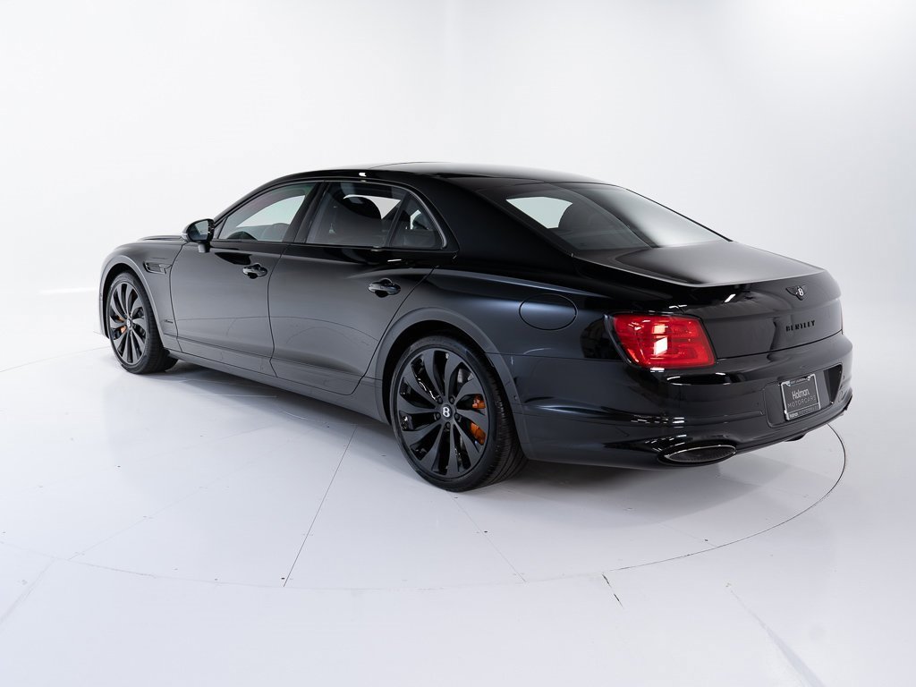 New 2026 Bentley Flying Spur Azure image 3