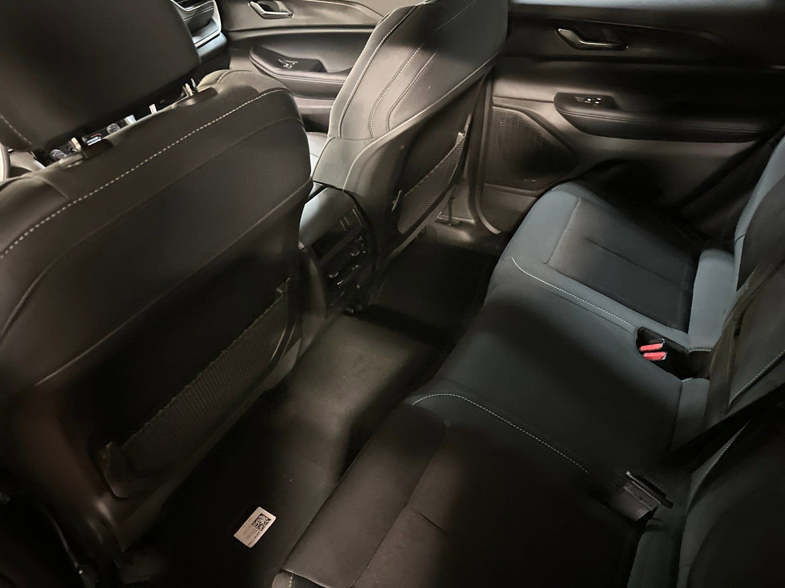 New 2026 Jeep Grand Cherokee Laredo image 11