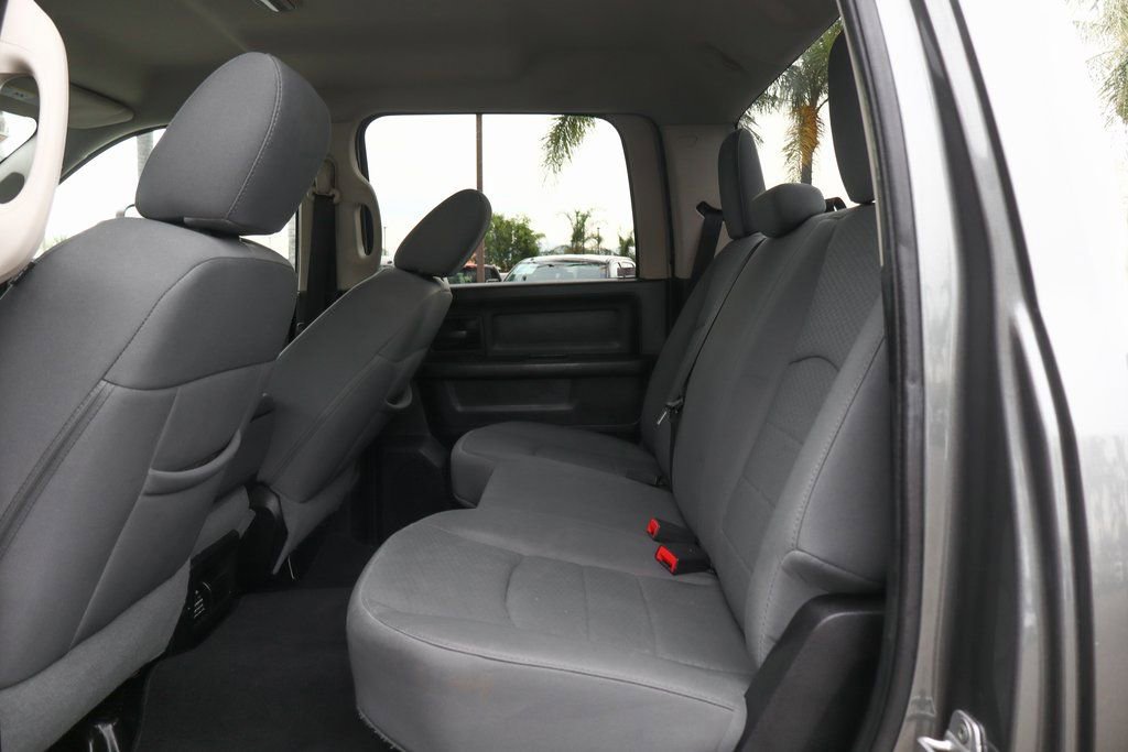 Used 2013 RAM 2500 Tradesman w/ Chrome Appearance Group image 30