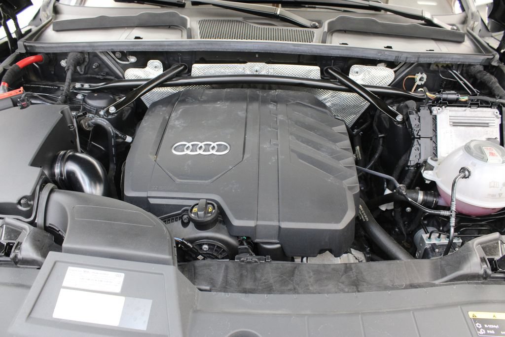 Used 2022 Audi Q5 2.0T Premium Plus w/ Premium Plus Package AWD/4WD image 34