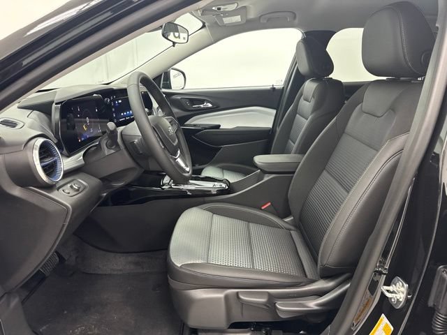 New 2026 Chevrolet Trax LT w/ Midnight Edition FWD image 23