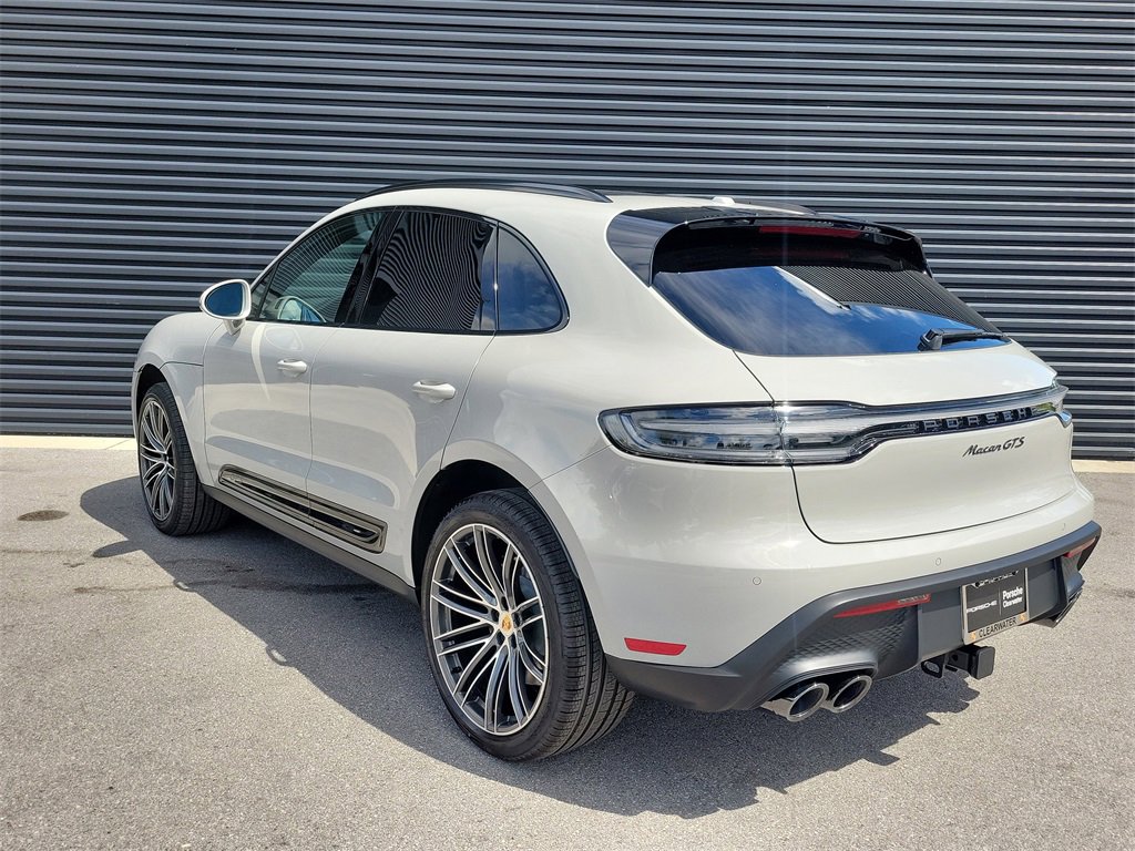 New 2026 Porsche Macan GTS image 3