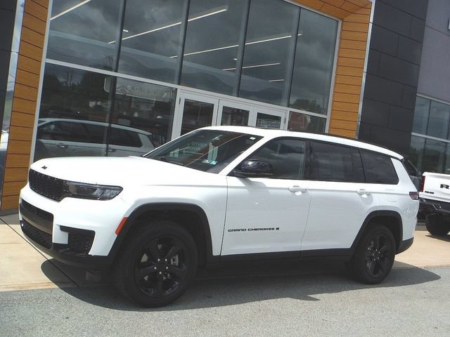Used 2023 Jeep Grand Cherokee L Laredo