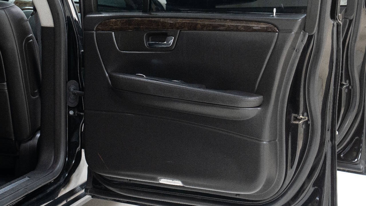 Used 2008 Cadillac DTS Limousine FWD image 25
