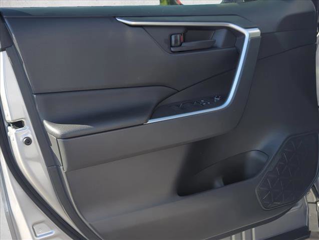Certified 2025 Toyota RAV4 LE image 17
