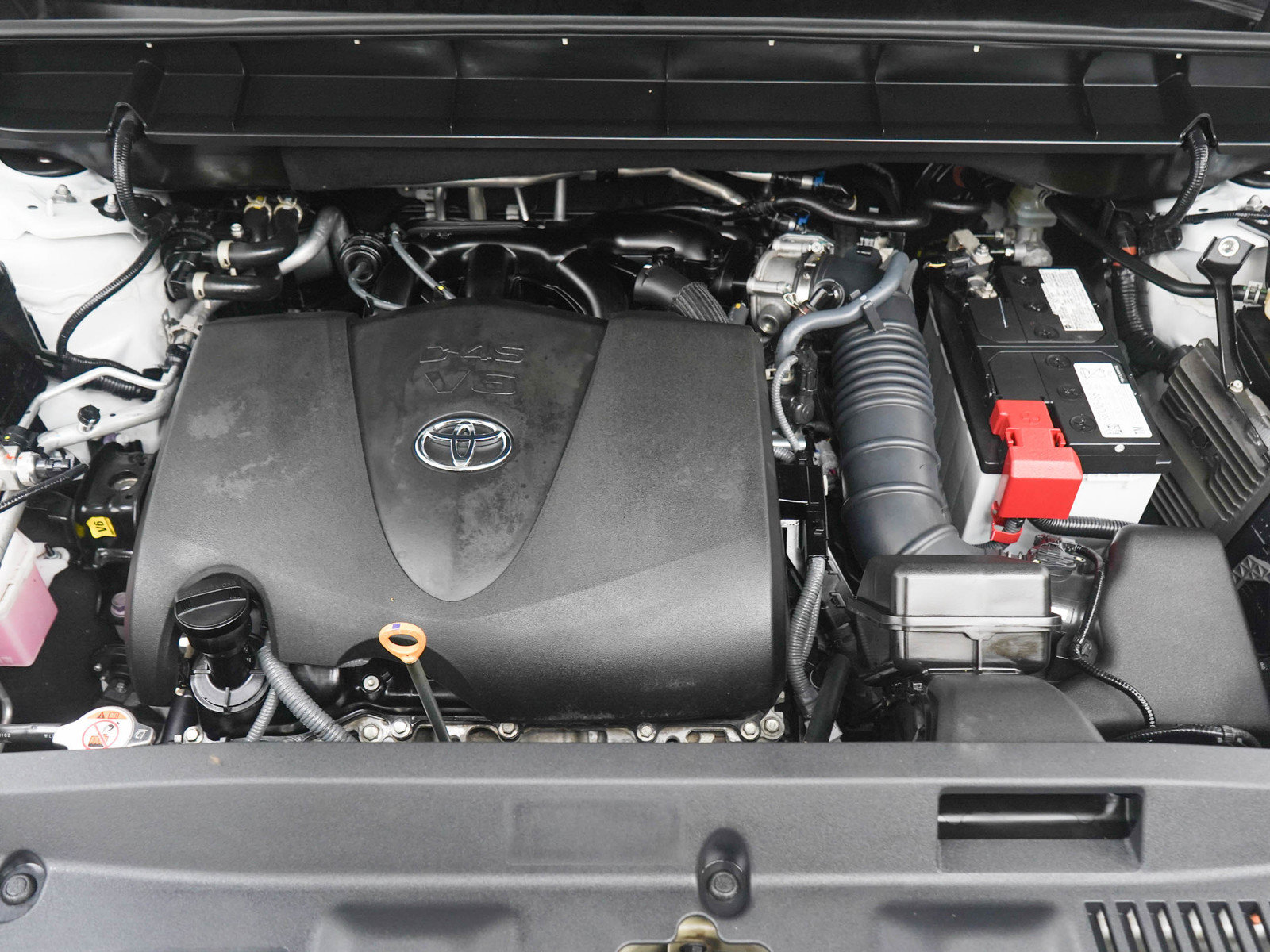Used 2022 Toyota Highlander XLE AWD/4WD image 32