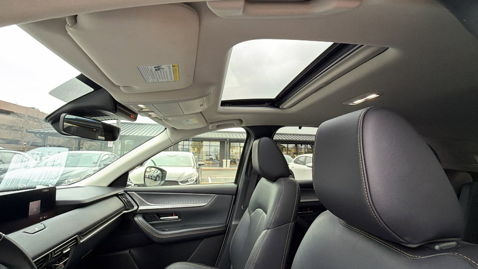 Used 2025 MAZDA CX-90 3.3 Turbo w/ Preferred Package image 16