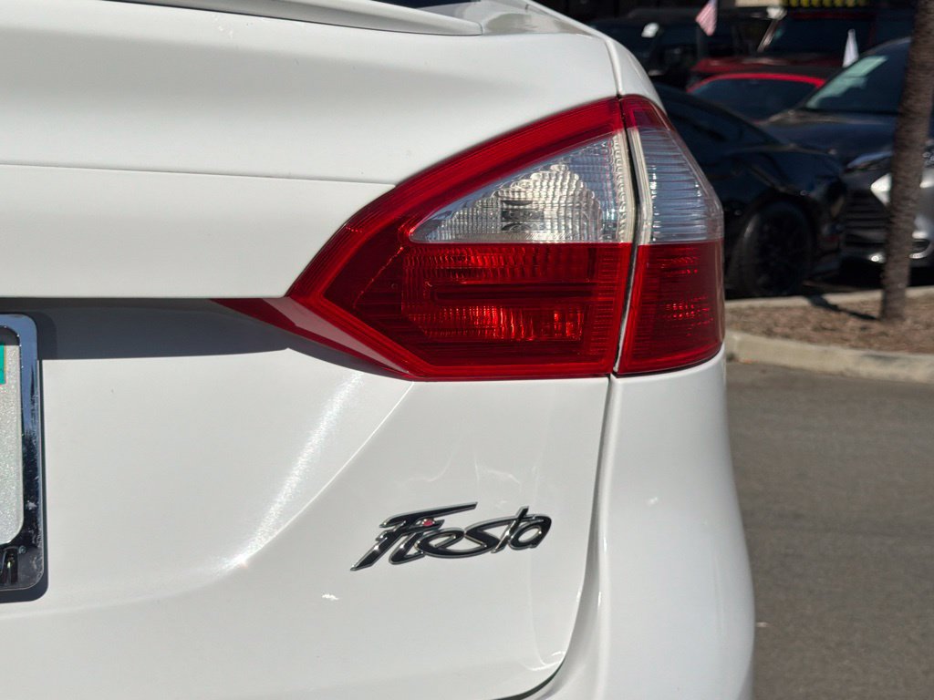 Certified 2019 Ford Fiesta SE w/ Equipment Group 201A FWD image 16