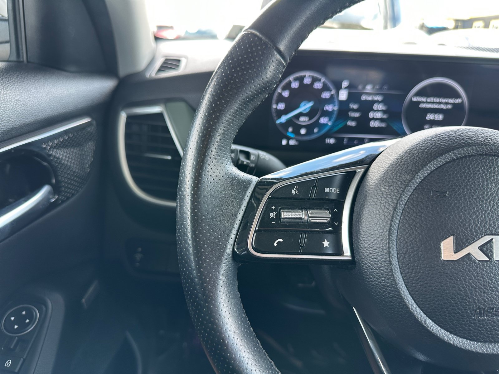 Used 2024 Kia Seltos SX AWD/4WD image 23
