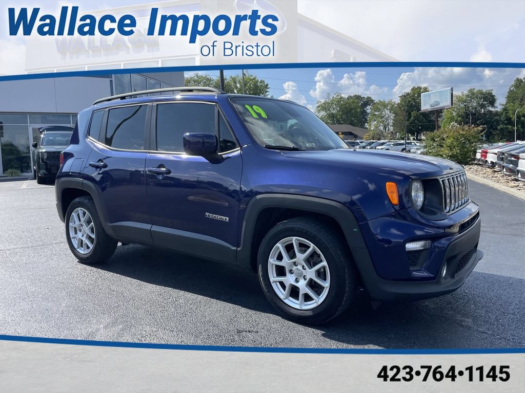 Used 2019 Jeep Renegade Latitude FWD video 1