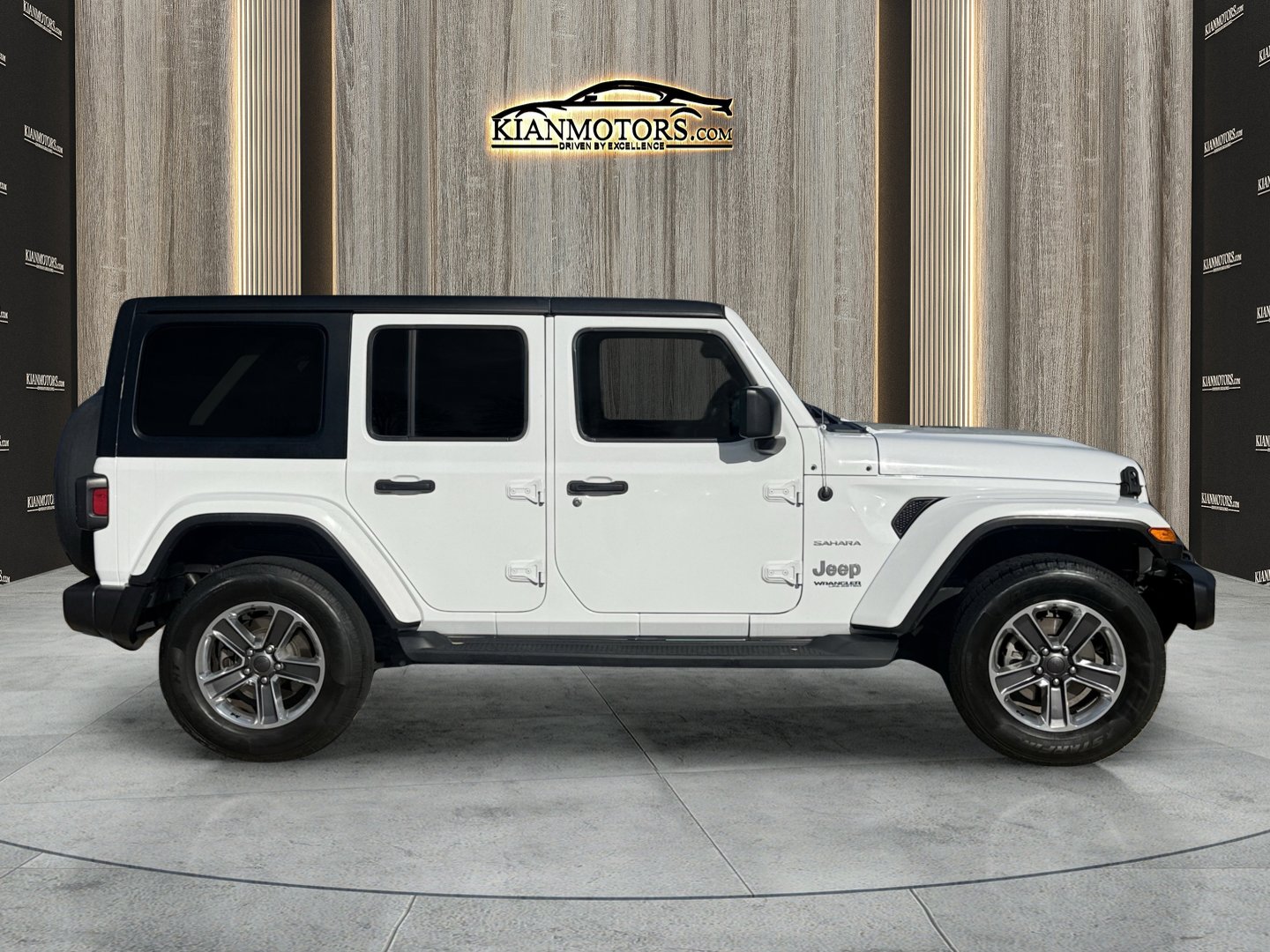 Used 2021 Jeep Wrangler Unlimited Sahara image 8