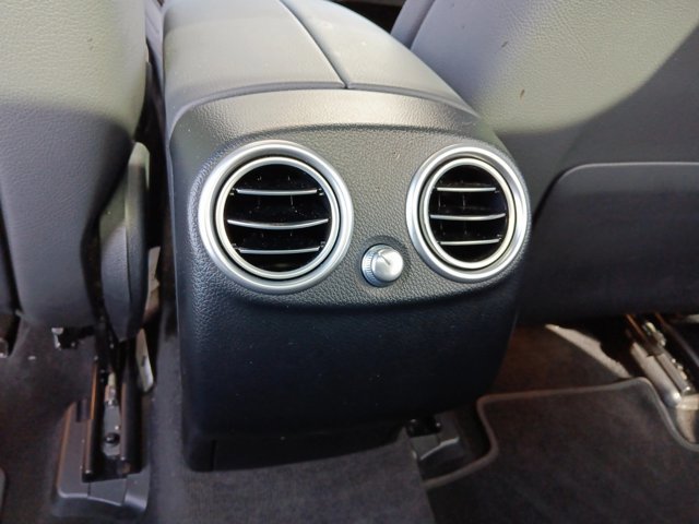 Used 2022 Mercedes-Benz GLC 300 w/ Premium Package Lite image 17