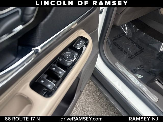 Used 2022 Lincoln Corsair Grand Touring w/ Elements Technology Bundle image 13