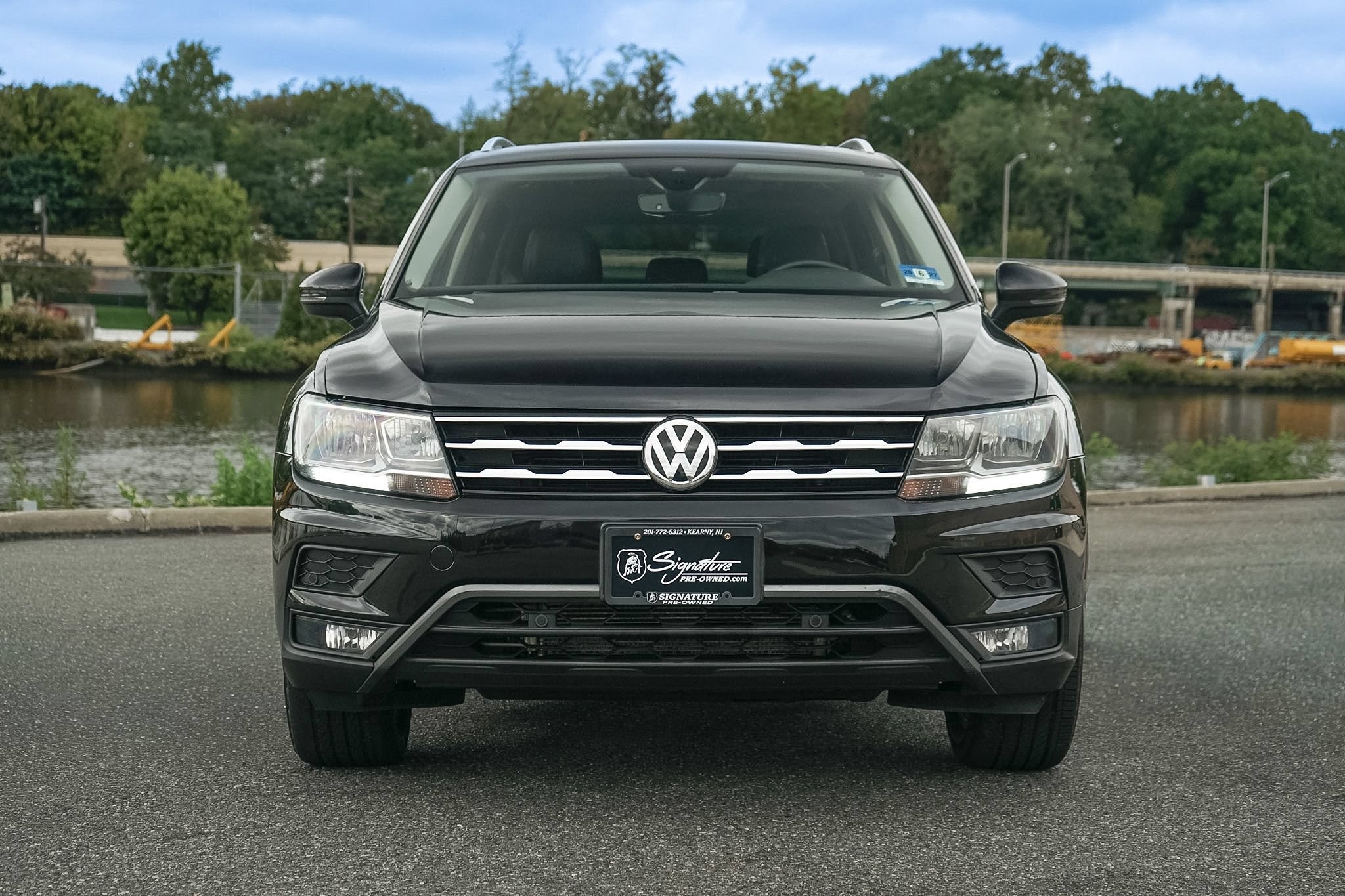 Used 2020 Volkswagen Tiguan SEL w/ 3rd Row Seat Package AWD/4WD image 7