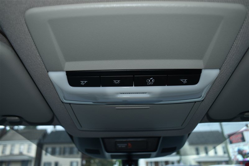 Used 2024 Nissan Rogue S AWD/4WD image 19