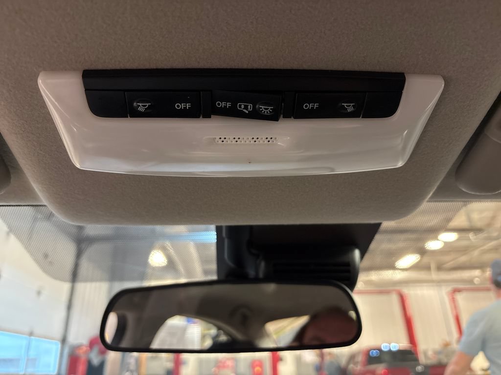 Certified 2025 Nissan Versa S w/ Trunk Package FWD image 34