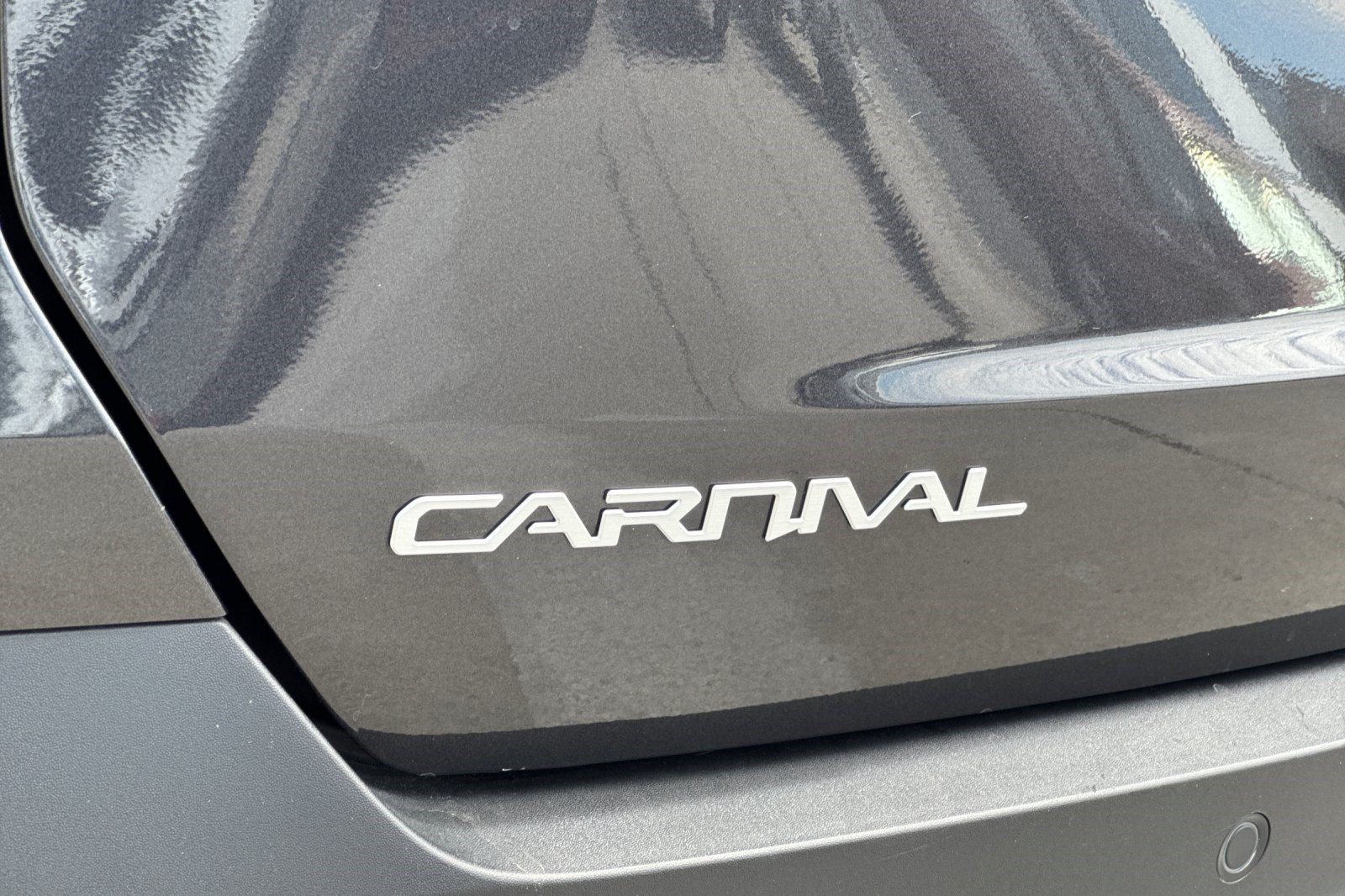Used 2026 Kia Carnival FWD image 30