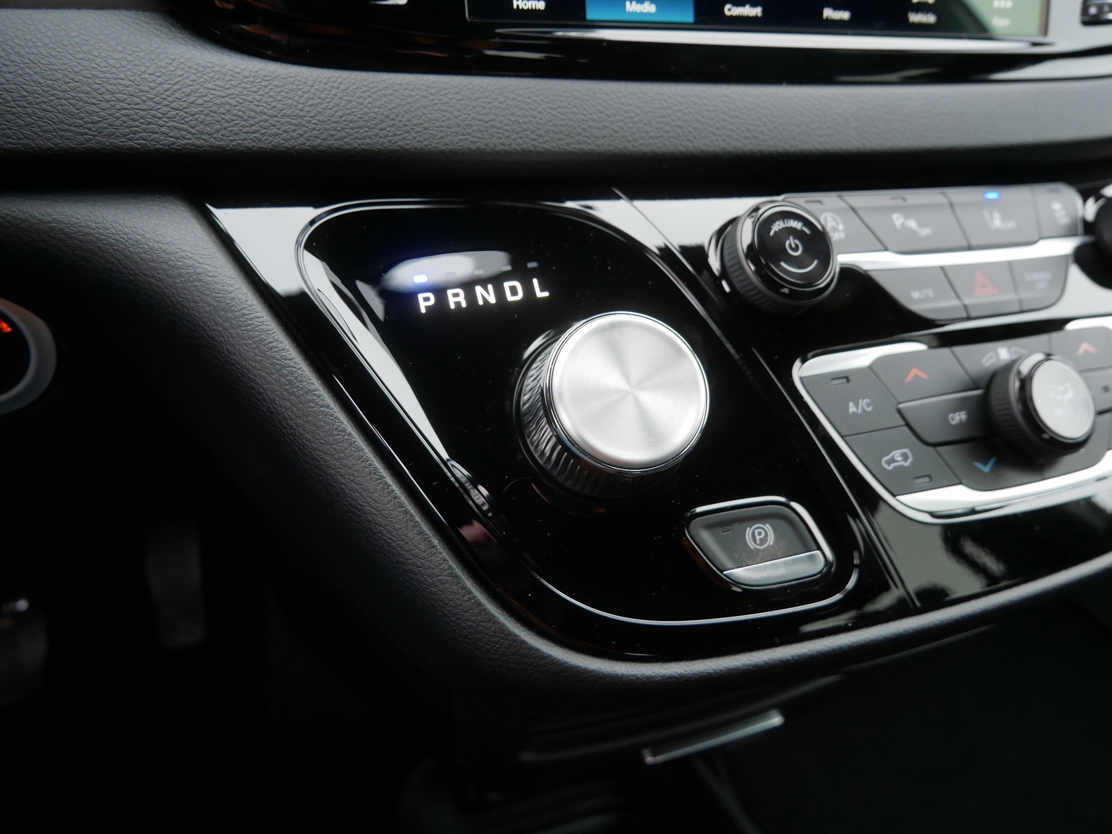 New 2026 Chrysler Voyager LX image 11