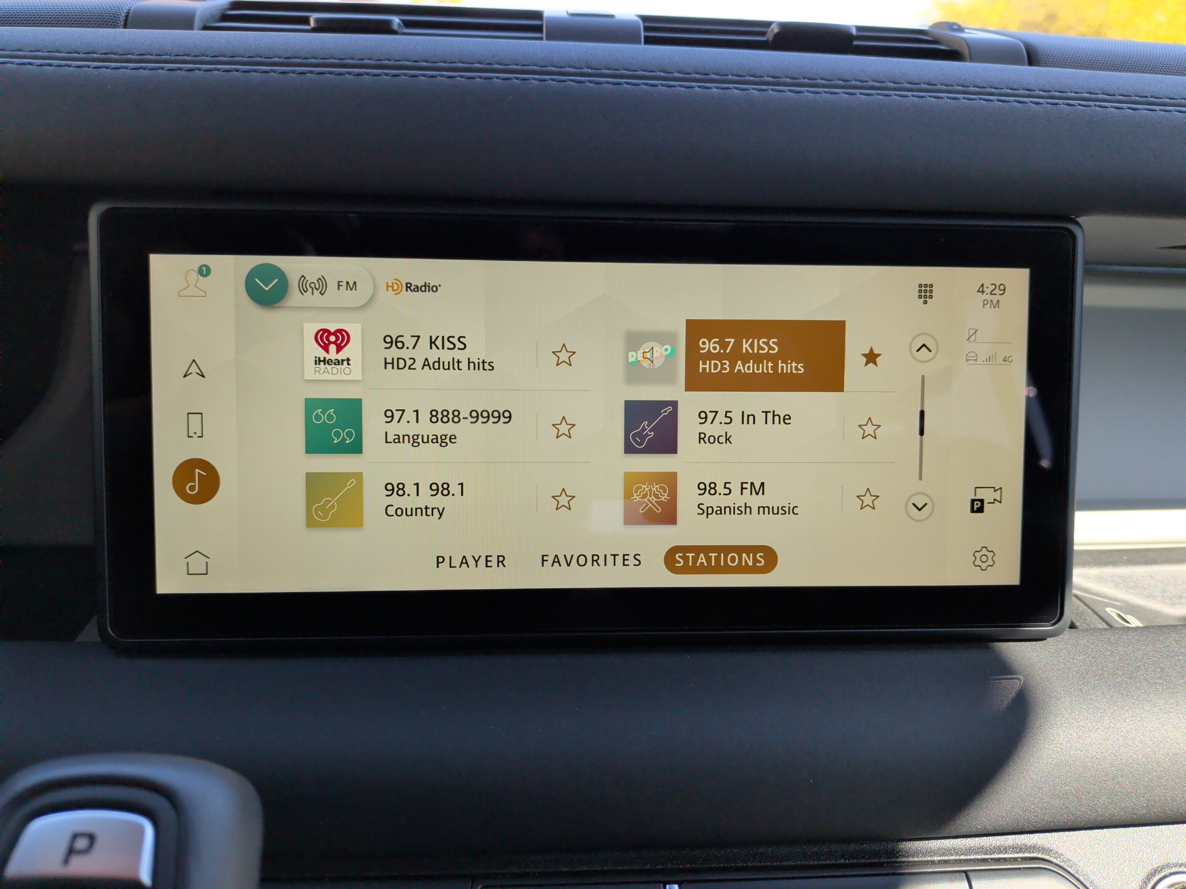 Used 2024 Land Rover Defender 110 S image 23