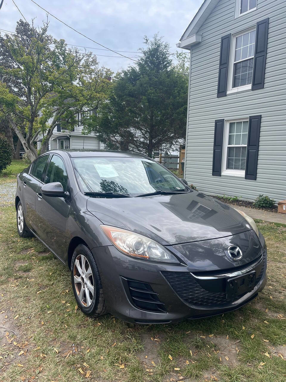 Used 2010 MAZDA MAZDA3 i Touring FWD image 2