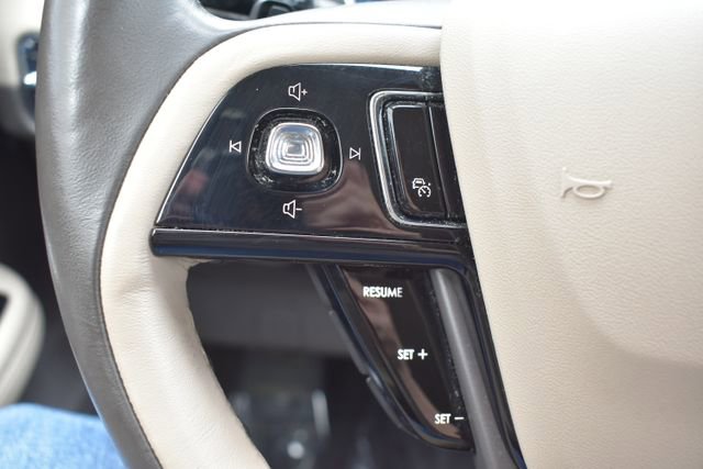 Used 2023 Lincoln Corsair Reserve w/ Equipment Group 201A AWD/4WD image 21