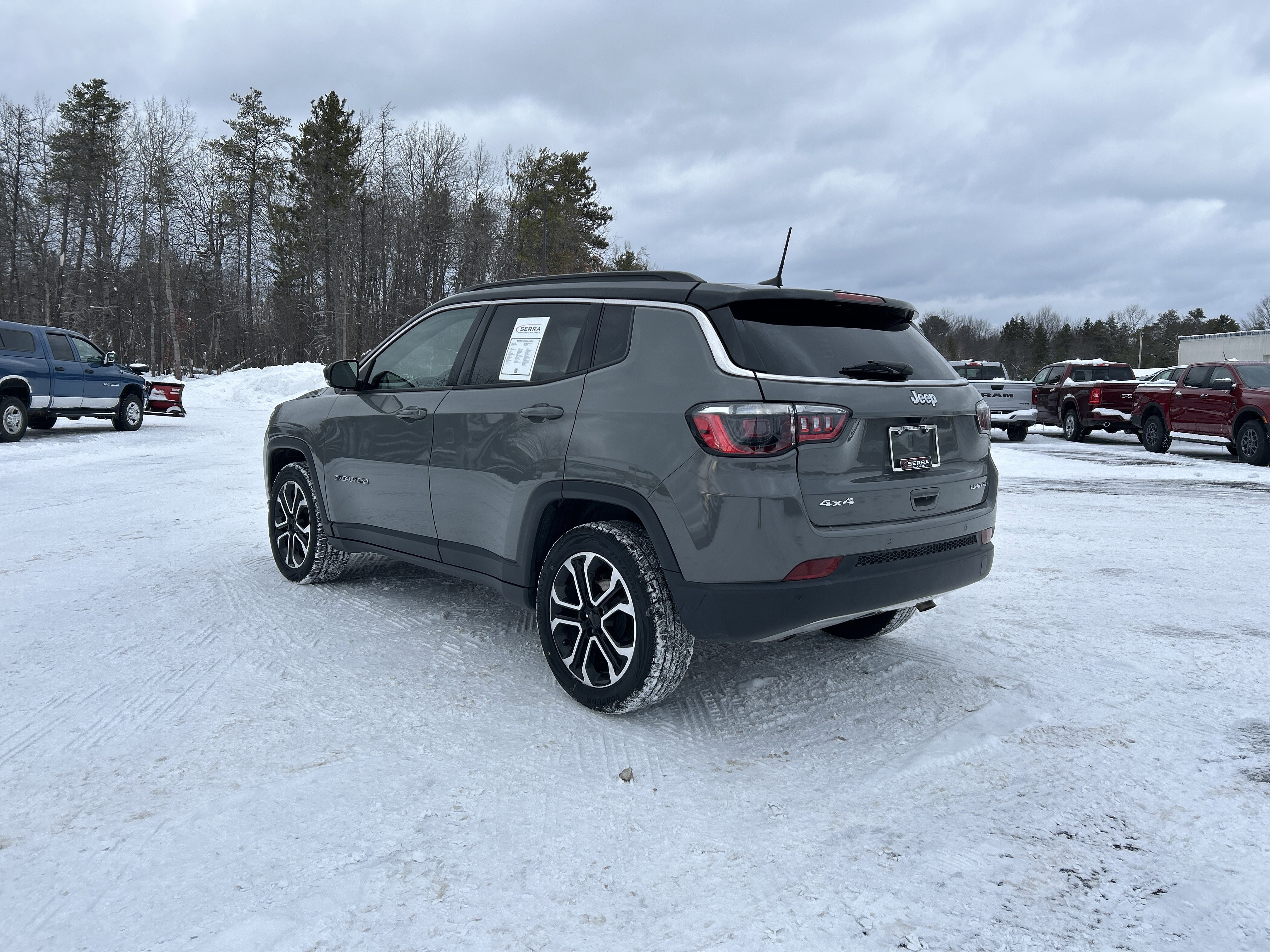 Used 2024 Jeep Compass Limited image 6