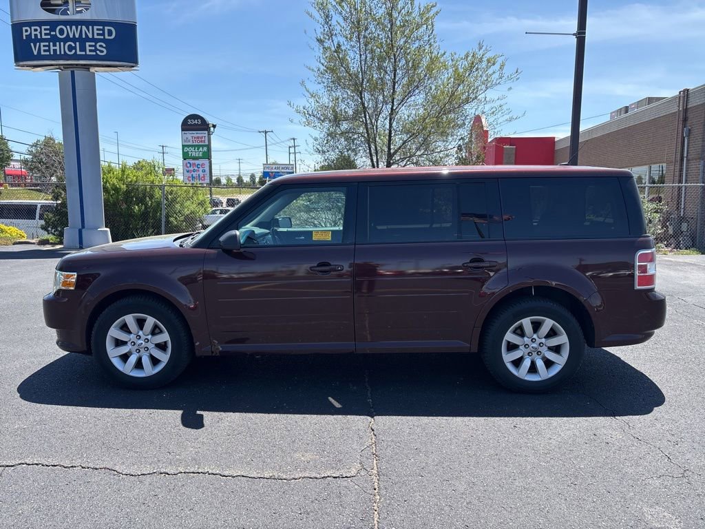 Used 2010 Ford Flex SE FWD image 8