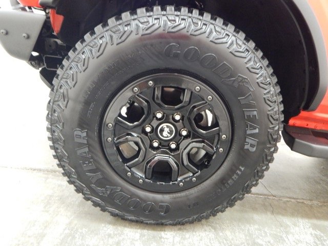 Used 2023 Ford Bronco Wildtrak image 10