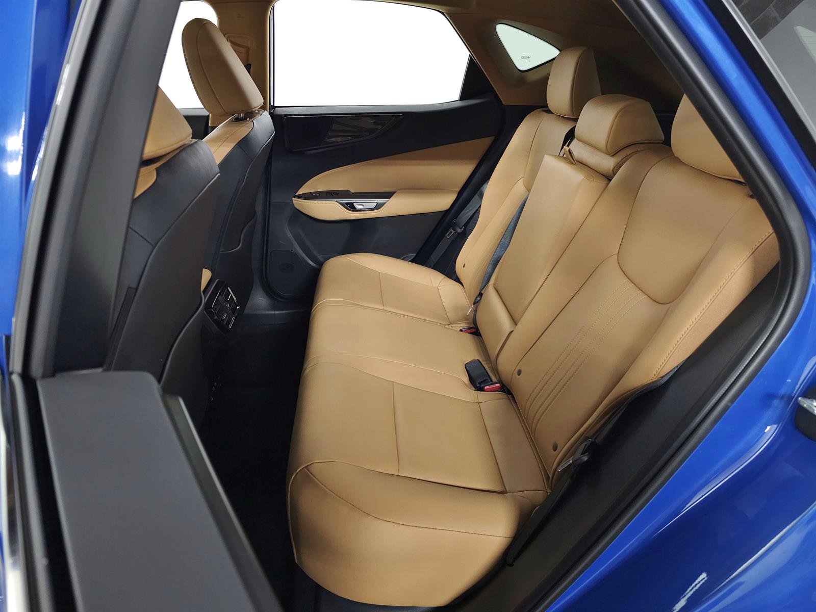 Used 2025 Lexus NX 350 AWD w/ Cold Area Package image 34