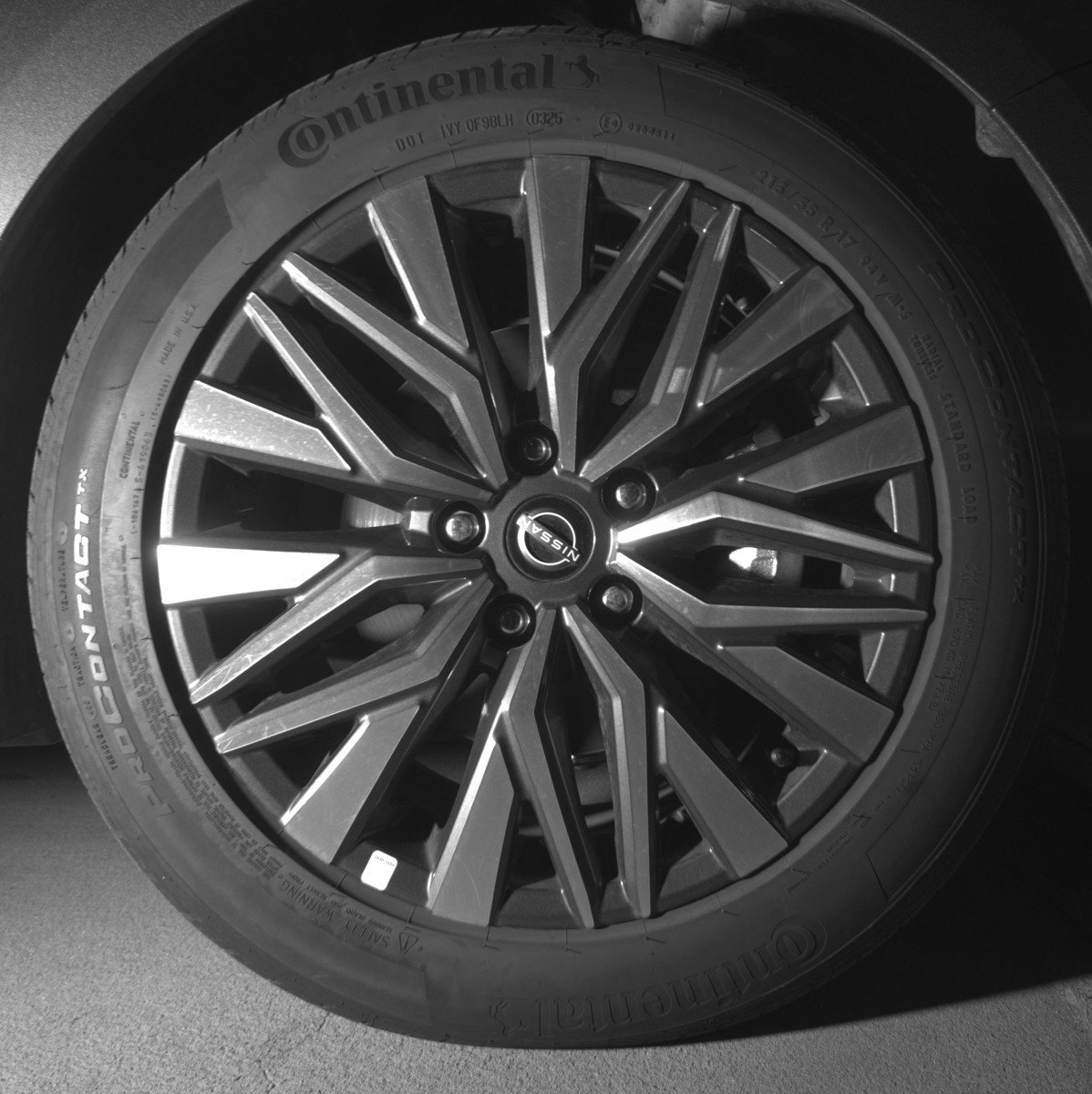 Used 2025 Nissan Altima 2.5 SV image 13