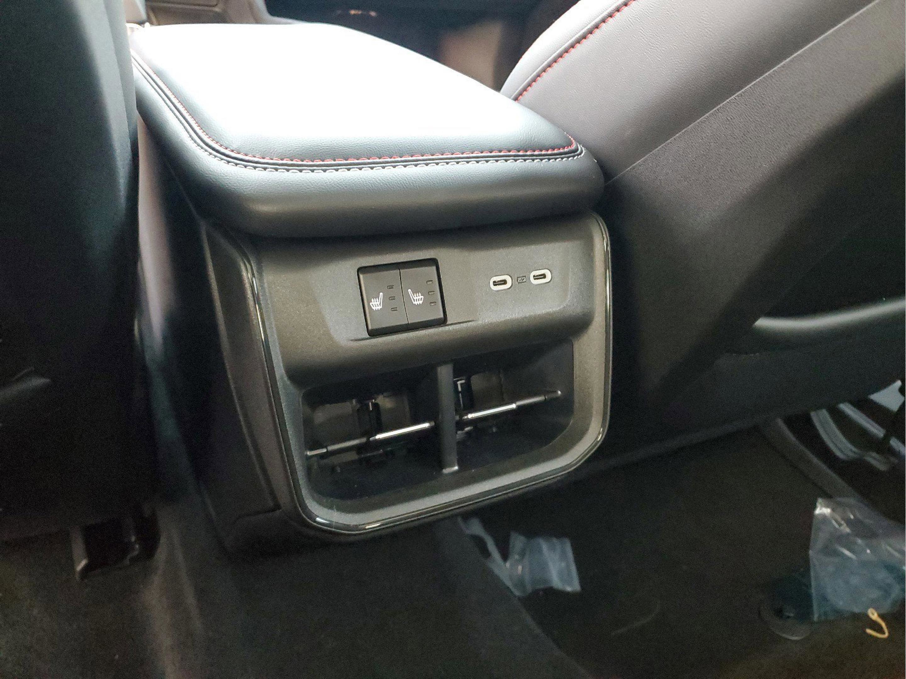 New 2024 Dodge Charger Scat Pack w/ Plus Group image 6