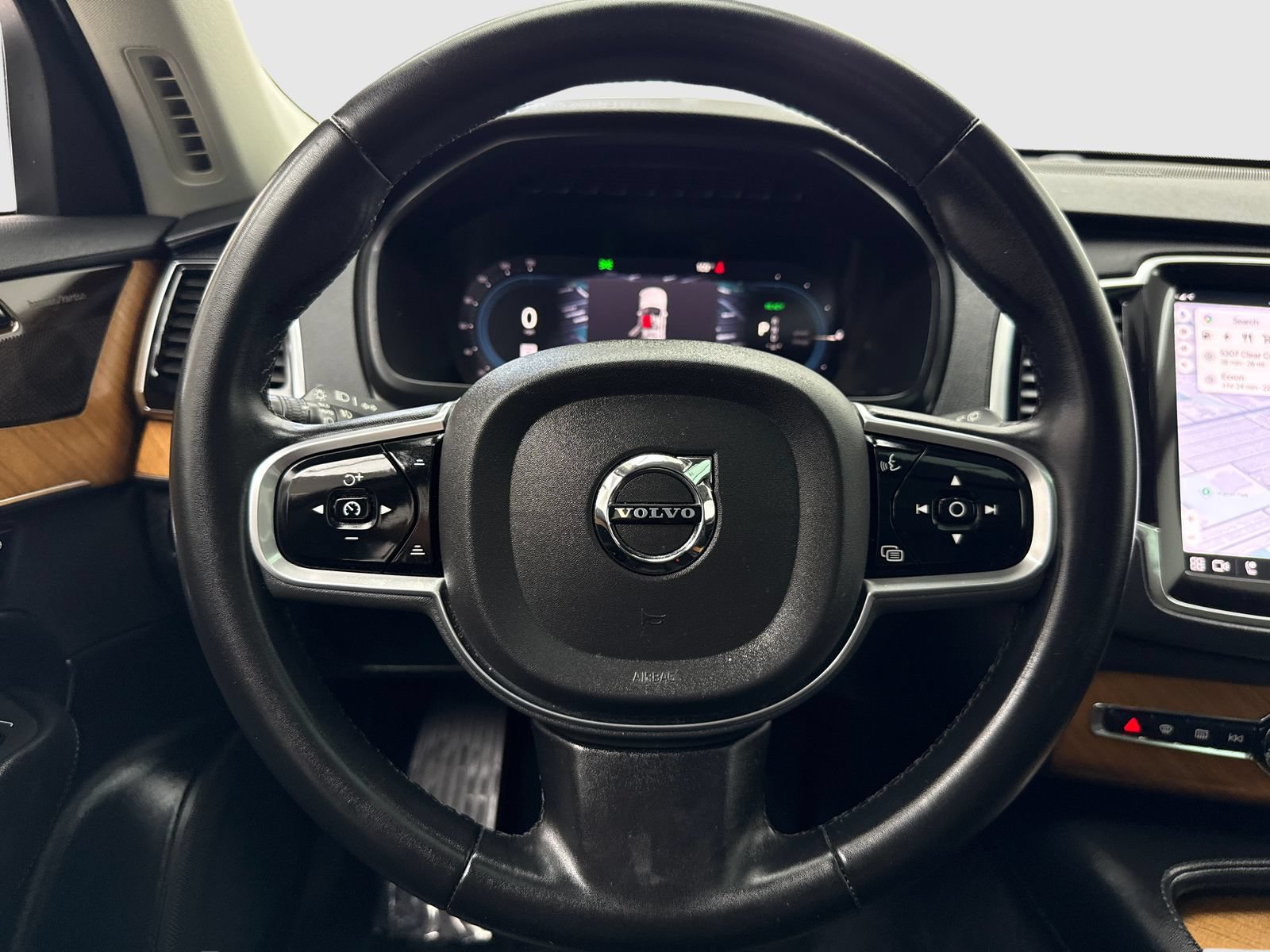 Used 2023 Volvo XC90 T8 Plus AWD/4WD image 19