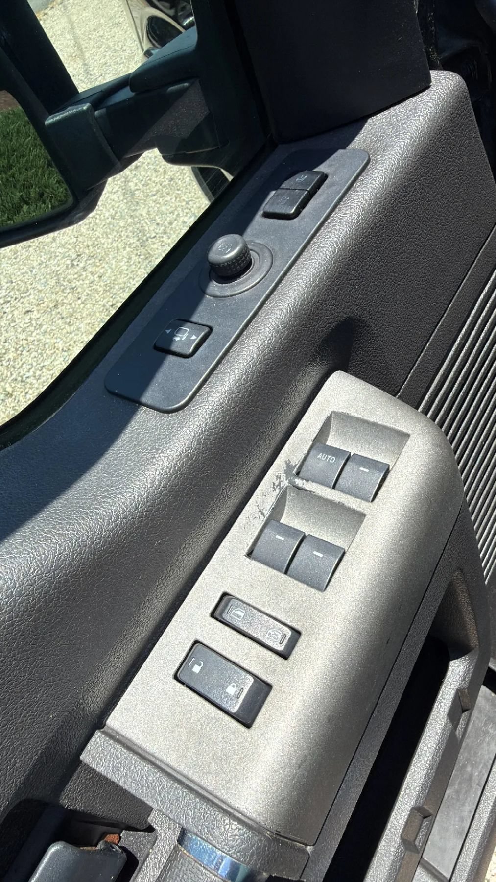 Used 2012 Ford F250 Lariat w/ Lariat Ultimate Pkg AWD/4WD image 17