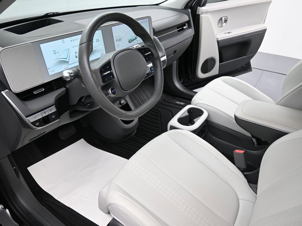Used 2023 Hyundai Ioniq 5 Limited image 16