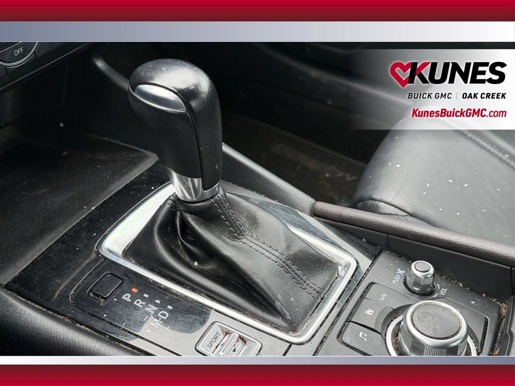 Used 2018 MAZDA MAZDA3 Touring FWD image 29
