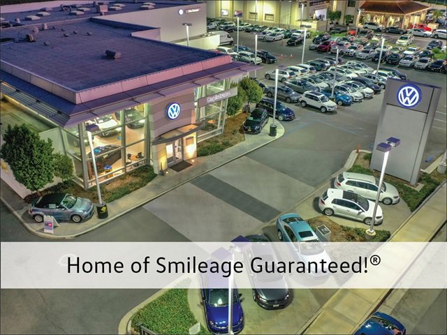 Certified 2023 Volkswagen Taos SE w/ Panoramic Sunroof Package image 33