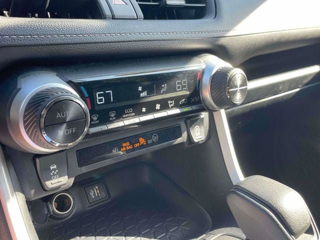 Certified 2025 Toyota RAV4 XLE AWD/4WD image 32