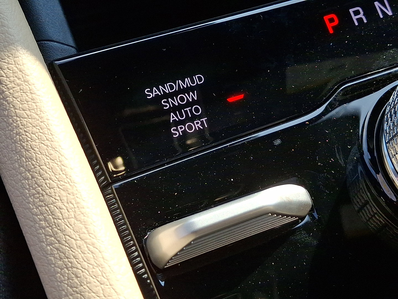 Certified 2025 Jeep Grand Cherokee L Limited w/ Trailer Tow Package image 26