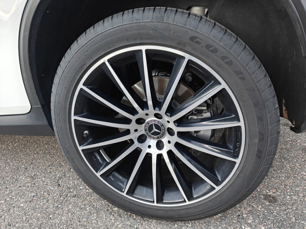 Used 2022 Mercedes-Benz GLC 300 4MATIC Coupe image 29