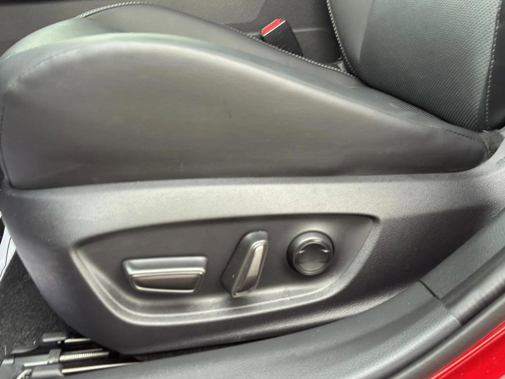 Used 2024 Toyota Prius XLE image 30