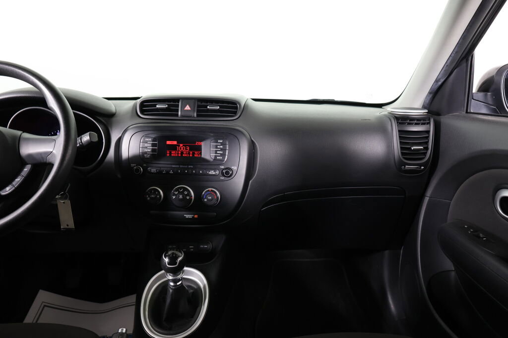 Used 2016 Kia Soul Base image 29