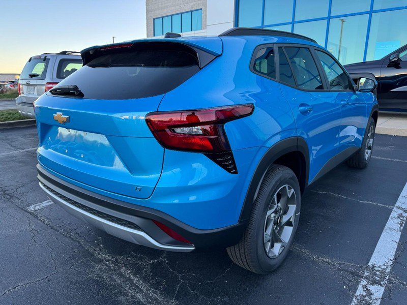 New 2026 Chevrolet Trax LT image 3