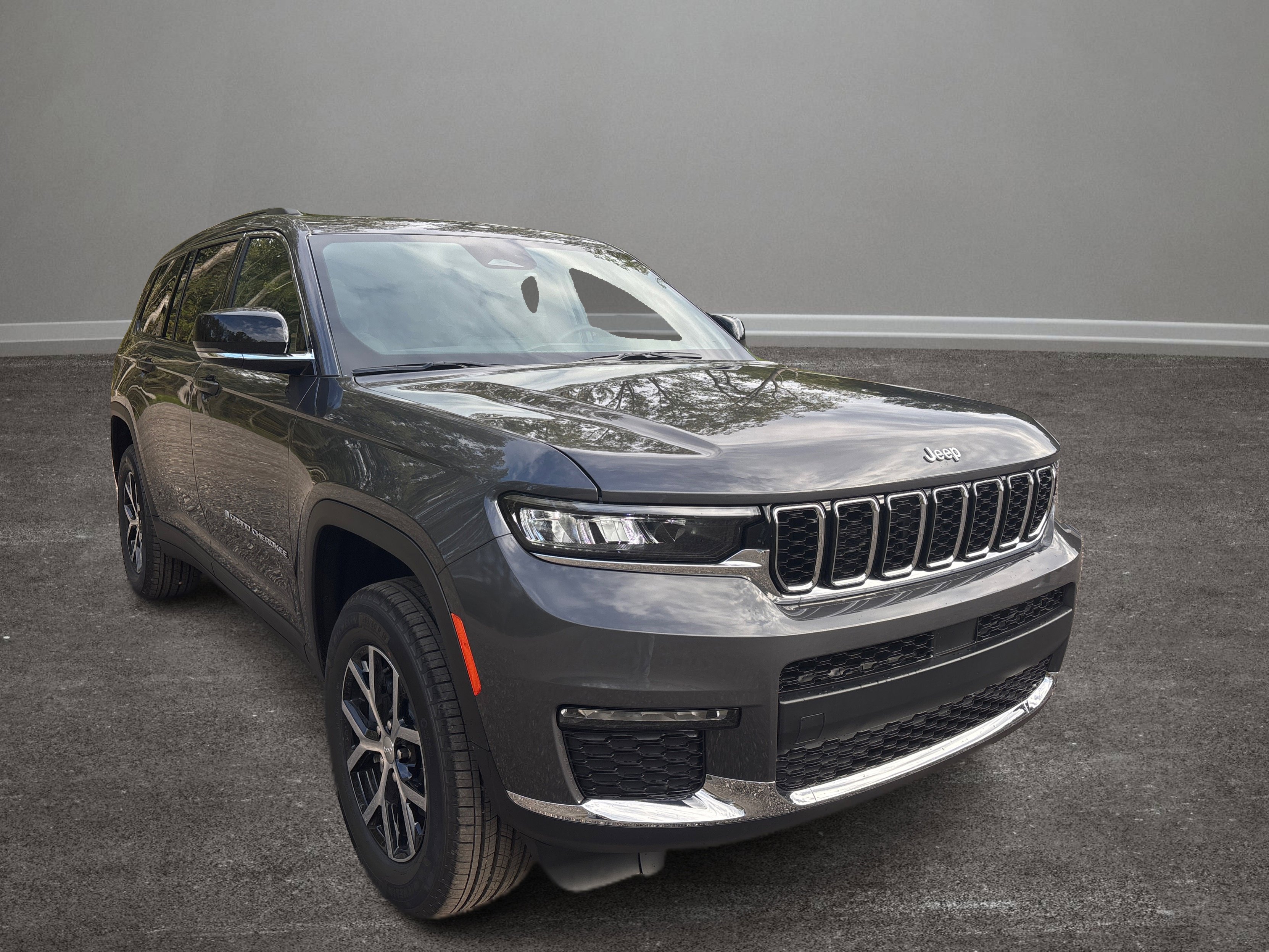 New 2025 Jeep Grand Cherokee L Limited image 36