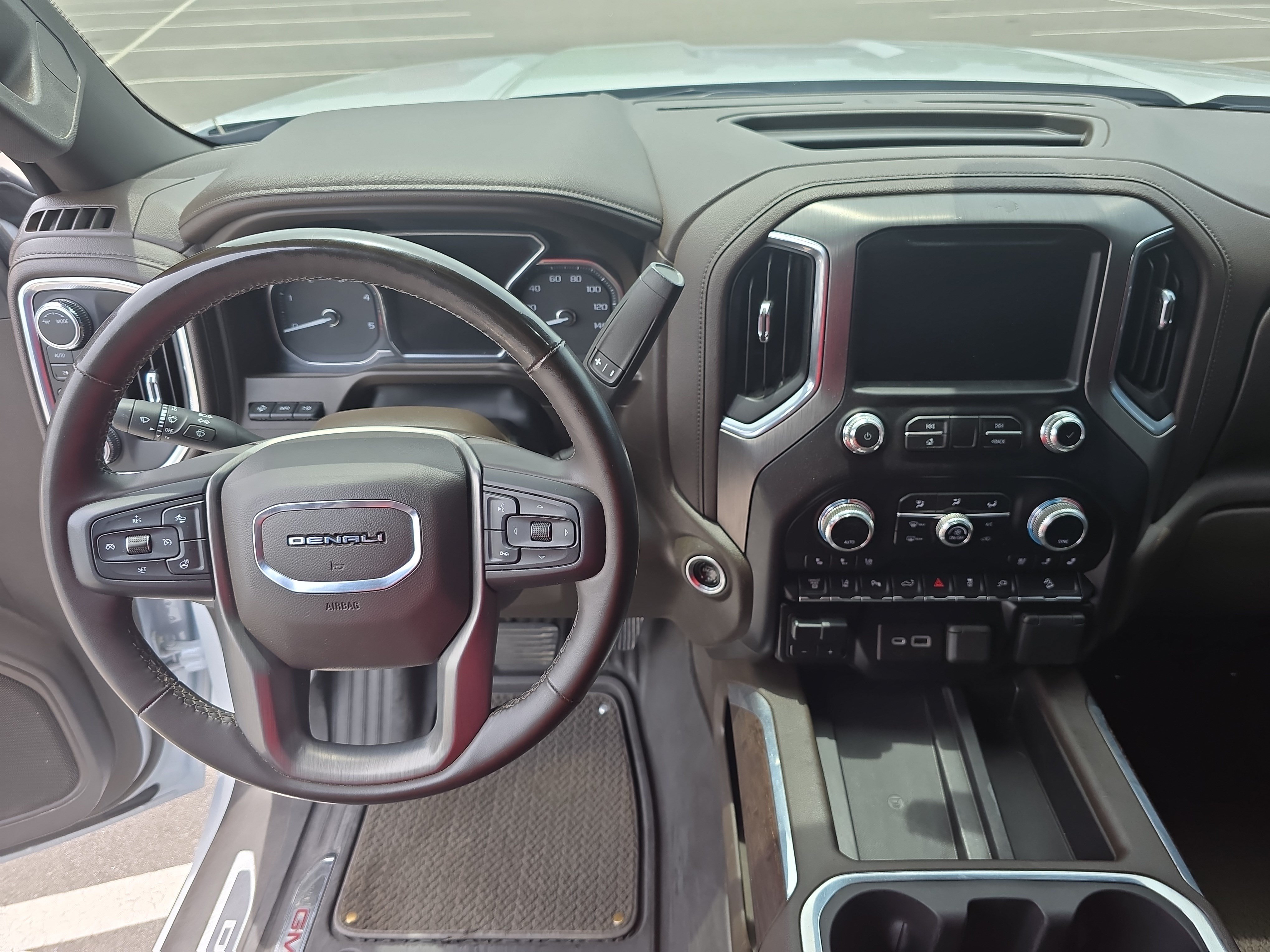Used 2023 GMC Sierra 2500 Denali w/ Denali Ultimate Package AWD/4WD image 15