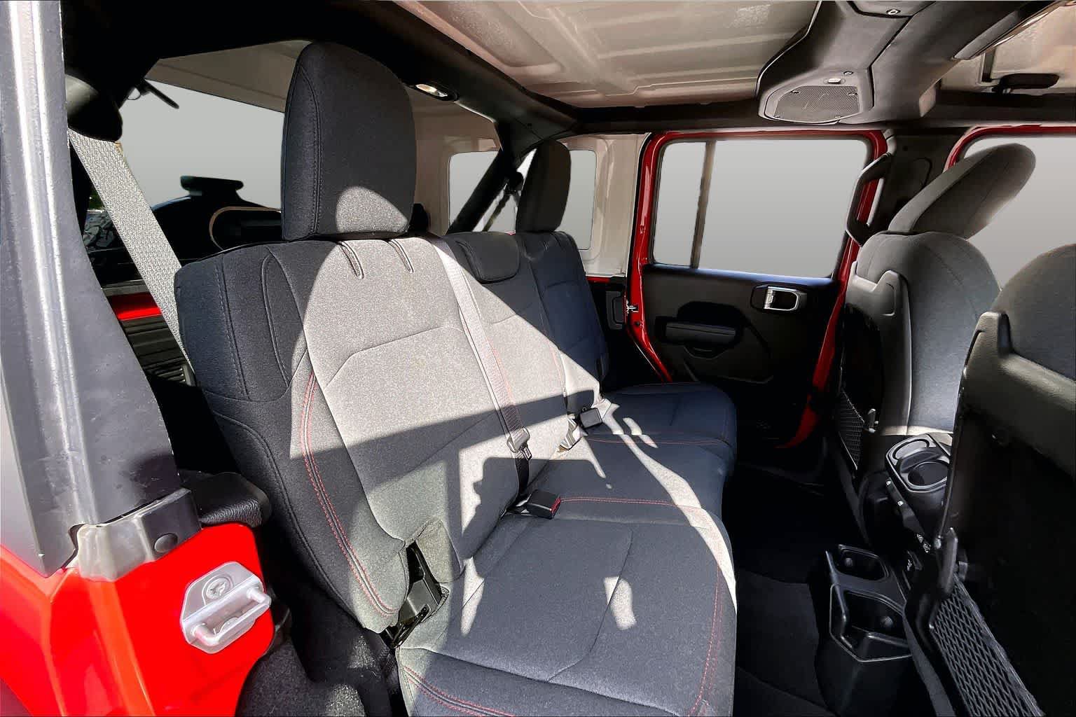 Used 2025 Jeep Wrangler Unlimited Rubicon AWD/4WD image 20