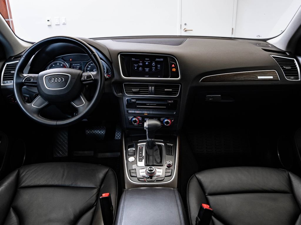 Used 2016 Audi Q5 2.0T Premium Plus w/ Technology Package AWD/4WD image 33