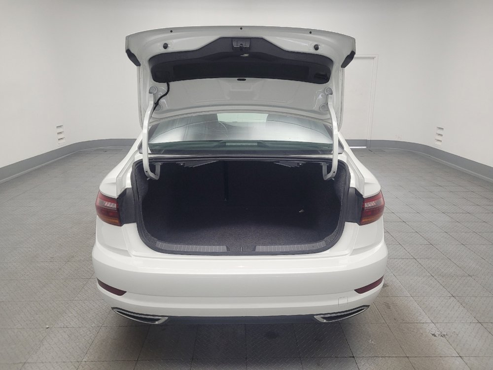 Used 2019 Volkswagen Jetta SEL Premium FWD image 29