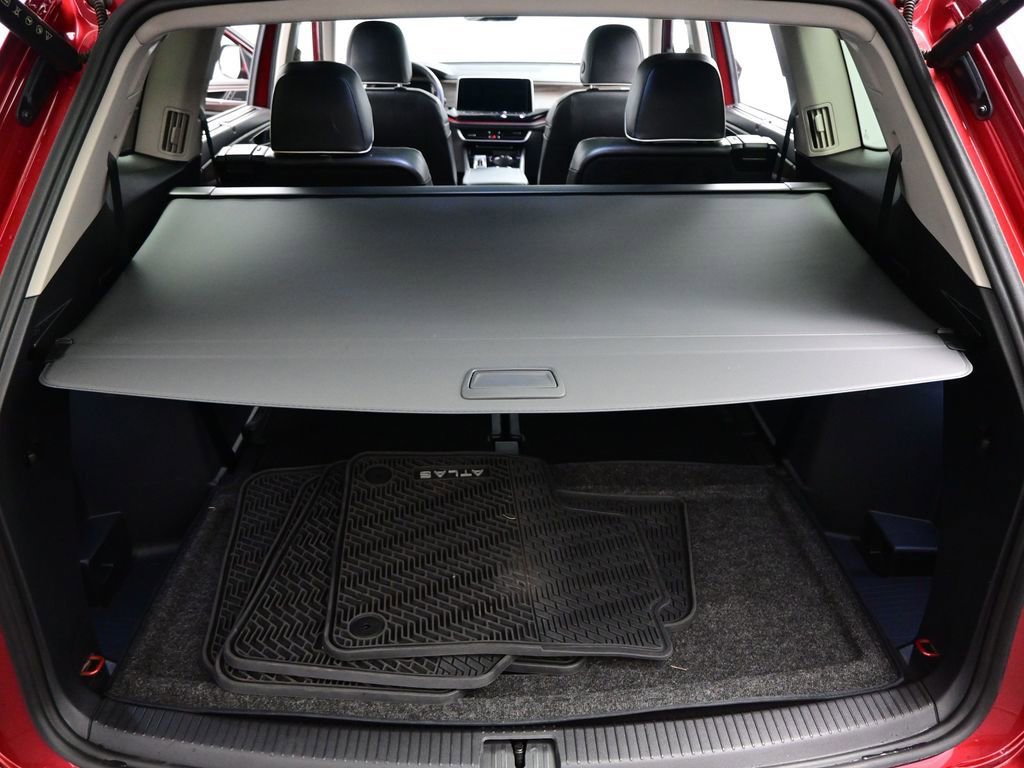 Used 2024 Volkswagen Atlas SEL Premium R-Line image 52