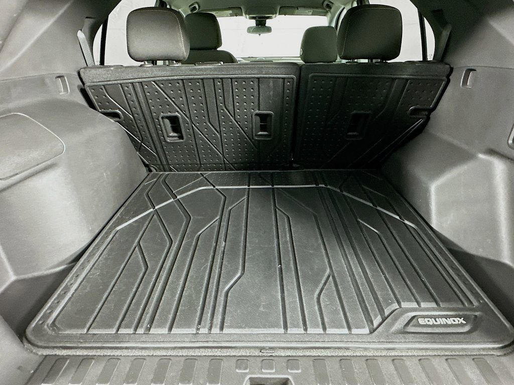 Used 2023 Chevrolet Equinox LT image 34