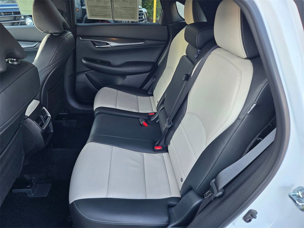 Certified 2025 INFINITI QX55 Luxe w/ Cargo Package image 10